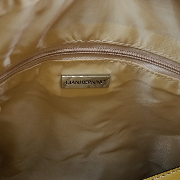 Giani Bernini Handbag - Picture 3 of 3